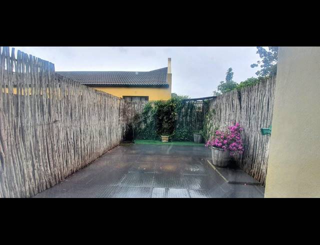 0.5 BEDROOM STUDIO APARTMENT TO LET IN TABLE VIEW